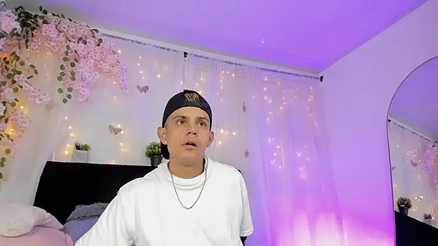 Bonny_and_carrot's cam snapshot