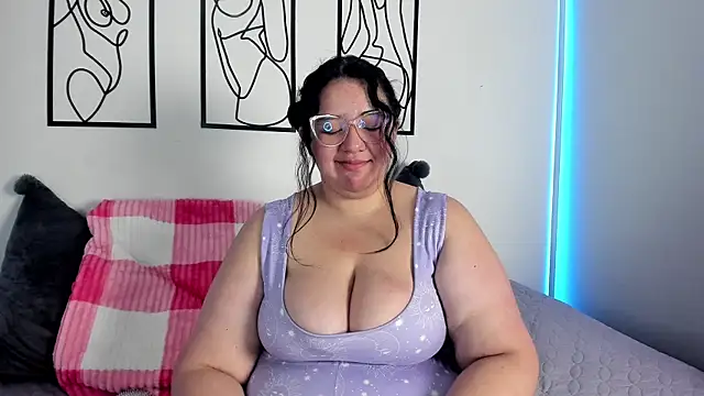 RubyPirsso18's cam snapshot