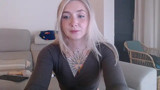 tattoobbgirl's cam snapshot