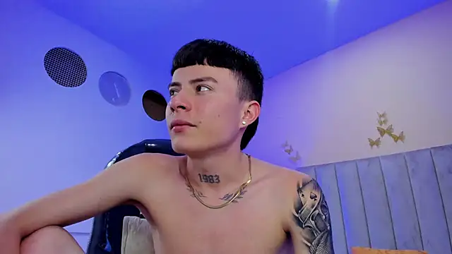 Nascary_Fox's cam snapshot