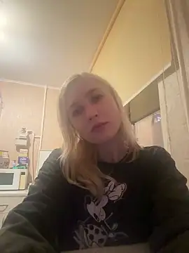 KisJeni's cam snapshot