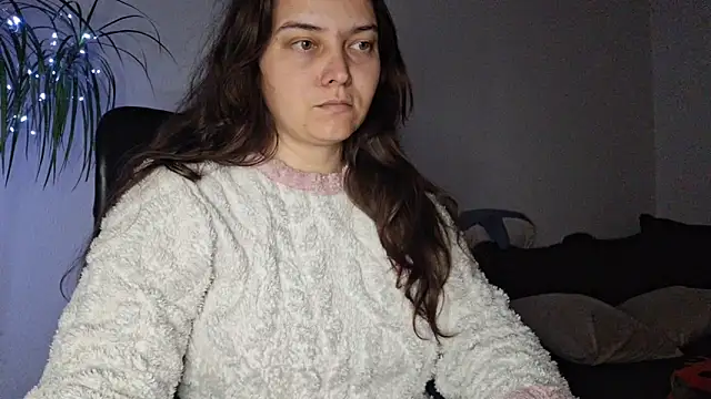 Cyndee_Winter's cam snapshot