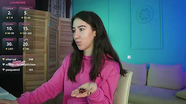 Belle_Via's cam snapshot