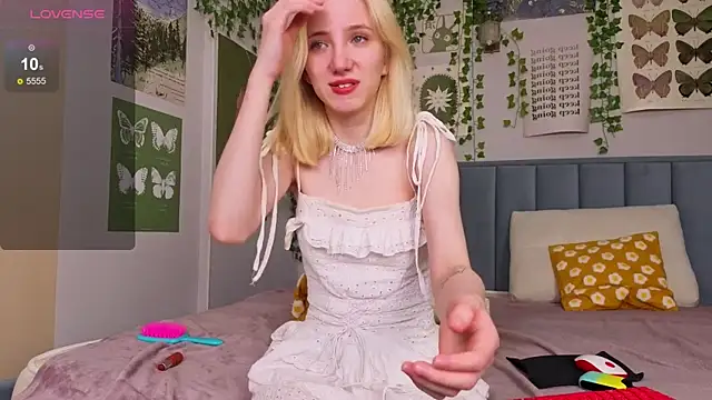 EmmaNovak's cam snapshot