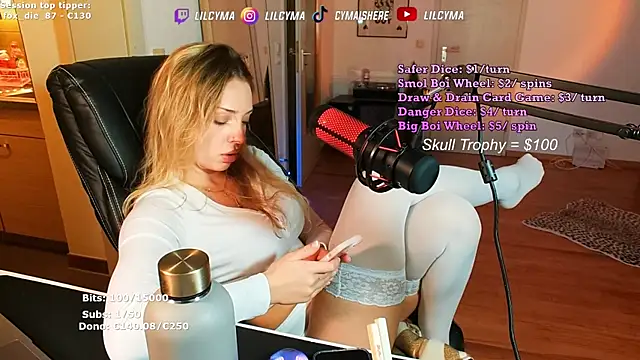 cymaishere's cam snapshot