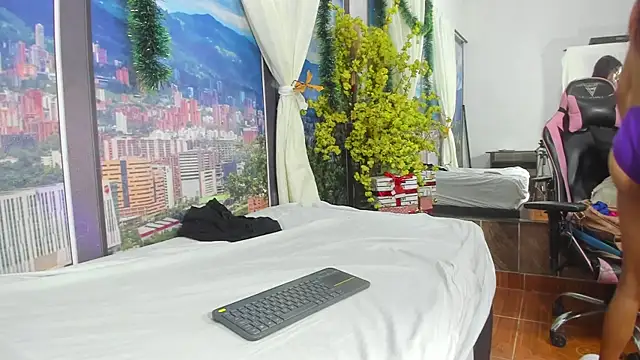 salome_mio's cam snapshot