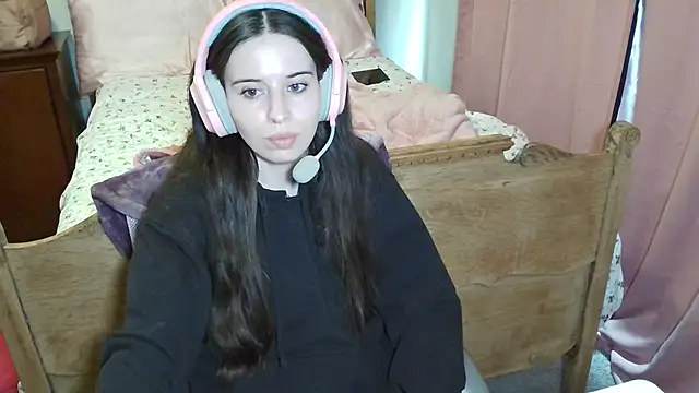 alisonfields's cam snapshot