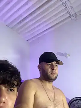 Thyler_and_valerio live sex cam