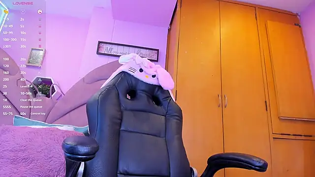 EmmaAnturin's cam snapshot