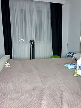 karla-bruni live sex cam