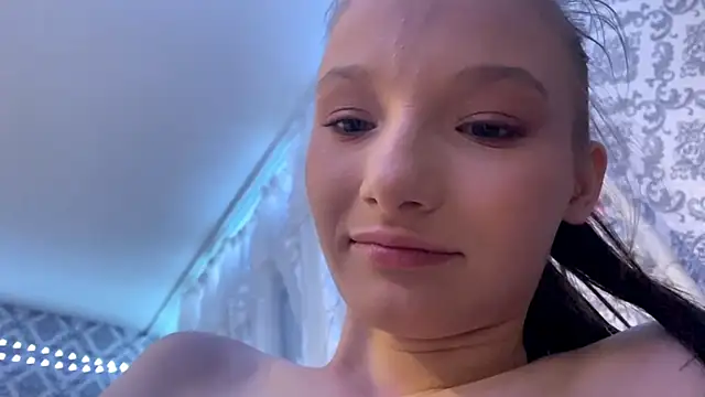 Cleonoth2o's cam snapshot