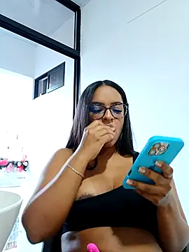 nashiira_'s cam snapshot