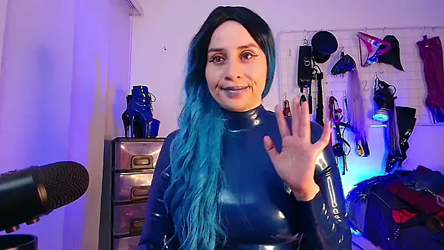 mylatexpleasure's cam snapshot