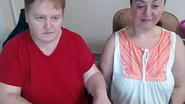 Bertie_Adeline's cam snapshot