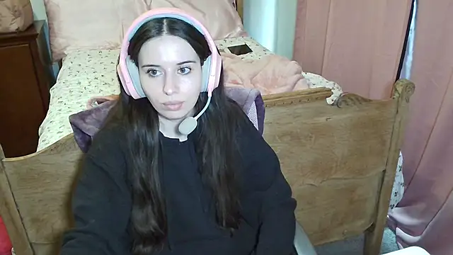 alisonfields's cam snapshot