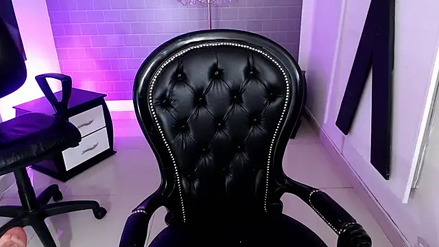 aleesha_cameron02's cam snapshot