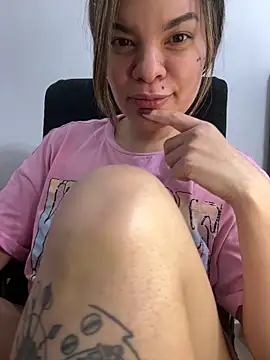 Zyrella live sex cam