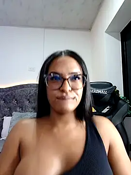 nashiira_'s cam snapshot