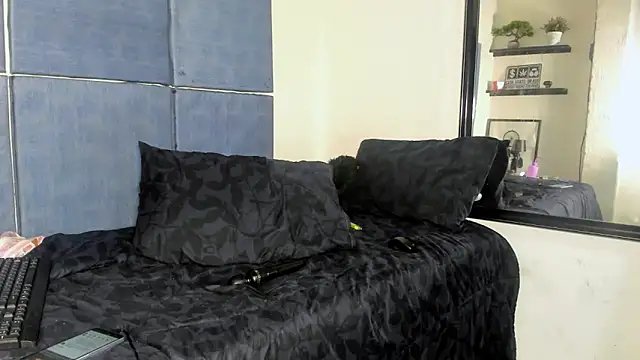 Ebonydollxx live sex cam