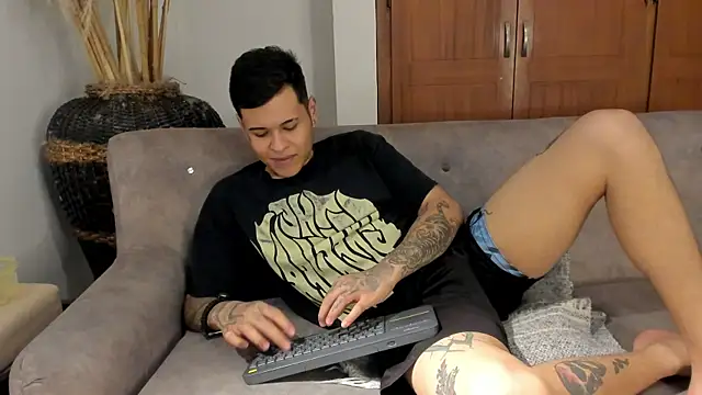 jamesinked_'s cam snapshot