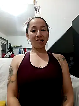 emilypoppy3's cam snapshot