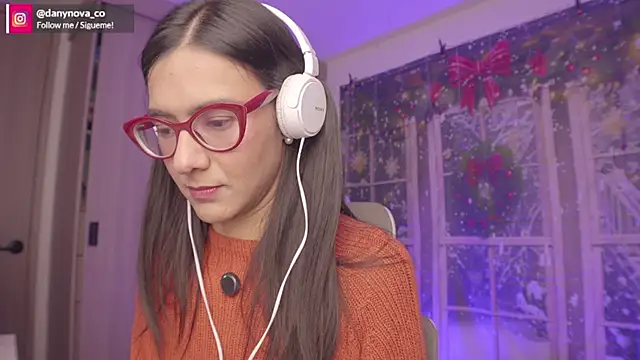 DanyNova_Co's cam snapshot