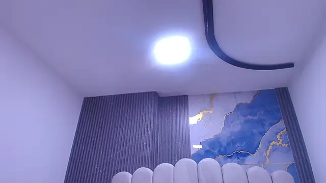 hot_dione's cam snapshot