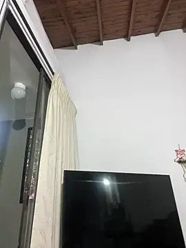 Paulina-Wells's cam snapshot