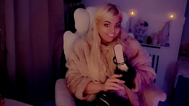 Siren-xiv's cam snapshot