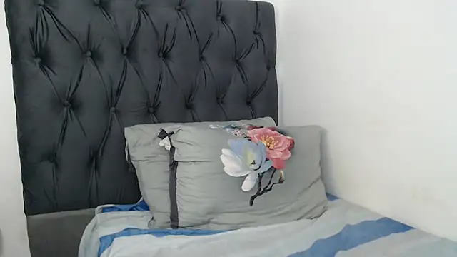 Lacey76's cam snapshot