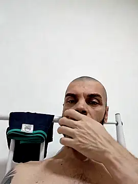 SIRMASTERWILD's cam snapshot