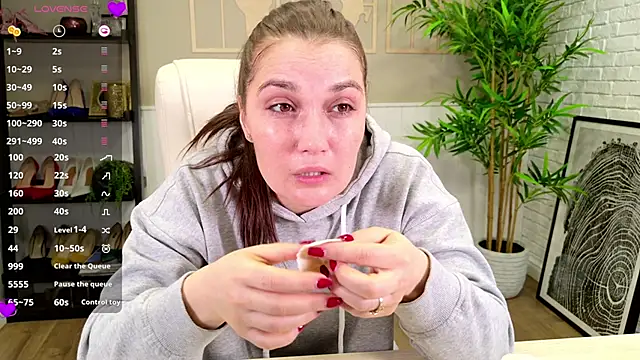 SelineSole's cam snapshot