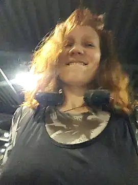 Exhibitionsplit's cam snapshot