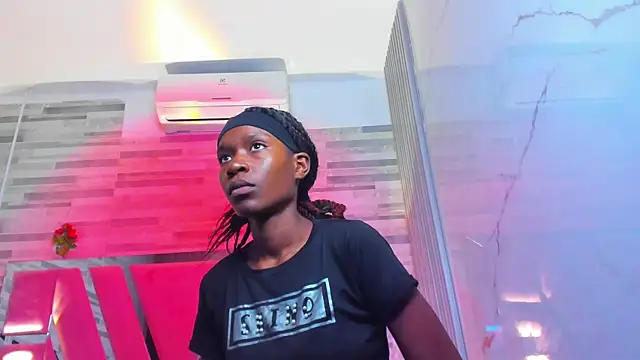 ebony_march's cam snapshot