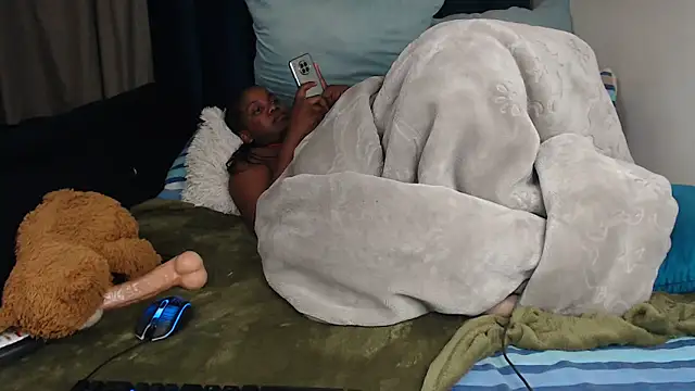 Diva-Lolah's cam snapshot