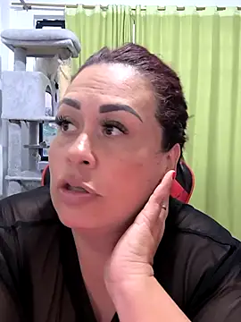 Natasha_mommy's cam snapshot