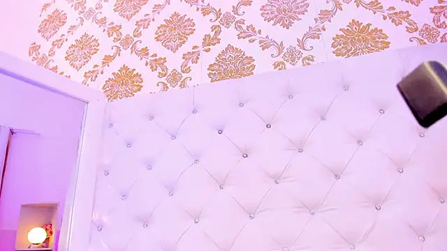 emaa_lambert's cam snapshot