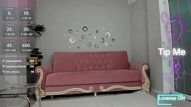 BelovedKhlloee's cam snapshot