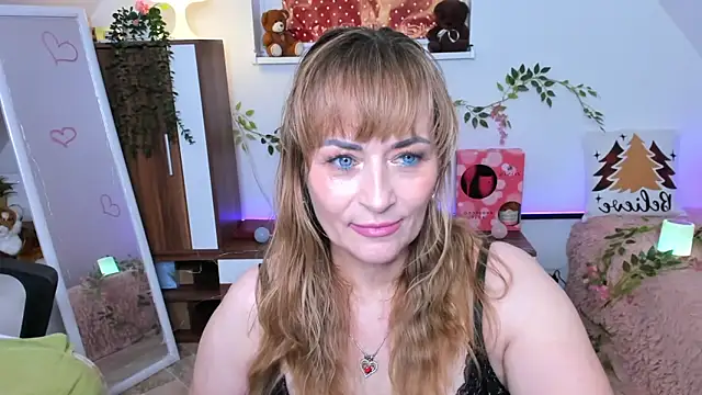 naughtymilane's cam snapshot