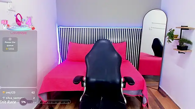 Emily_Lewiss's web cam