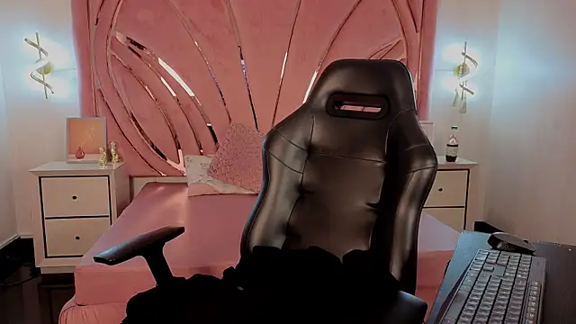 Emilia_Bons's cam snapshot