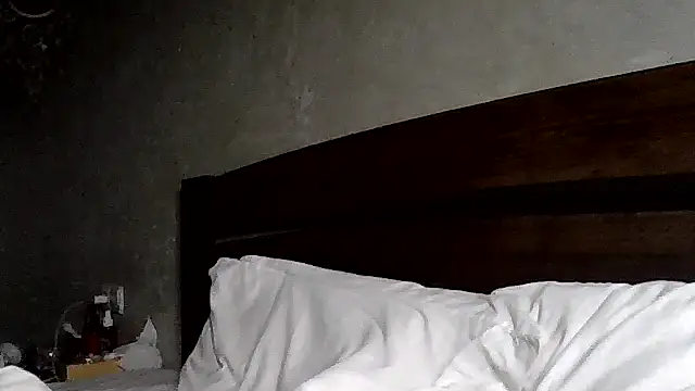 JulianaGold1's cam snapshot