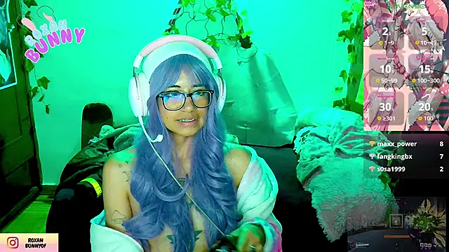 Roxanbunny1's cam snapshot