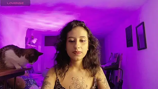 atenea_dragon__'s cam snapshot