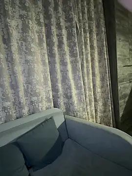 MissOyee's cam snapshot