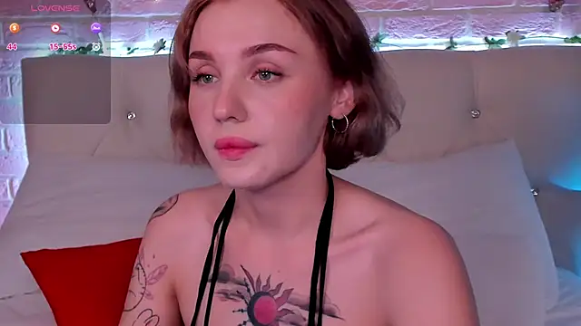 LianaFord's cam snapshot