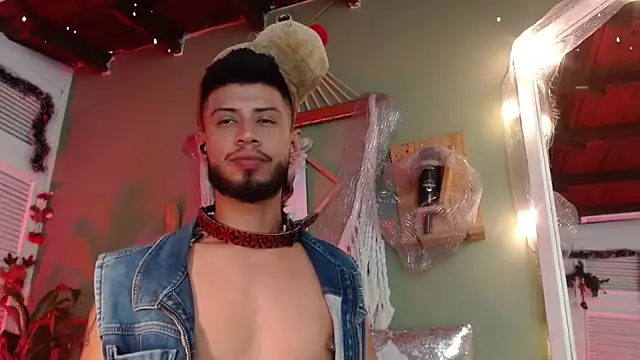 Colby_brown03's cam snapshot