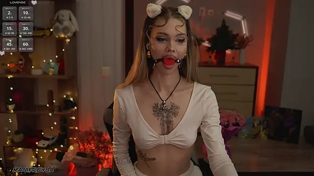 ManiFreyja's cam snapshot