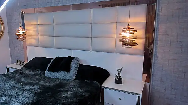 Nohemi_louse's cam snapshot