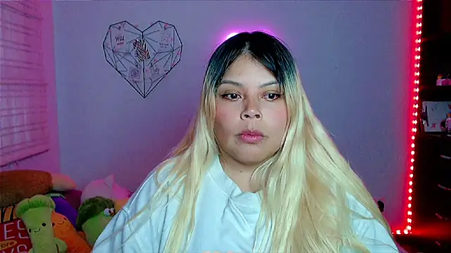 EllieMoonX's cam snapshot